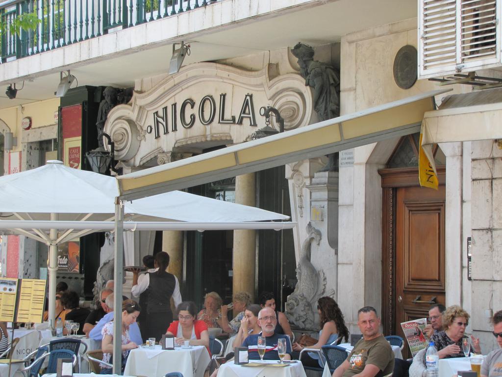 Remodeled Historic In Bairro Alto Apartamento Lisboa