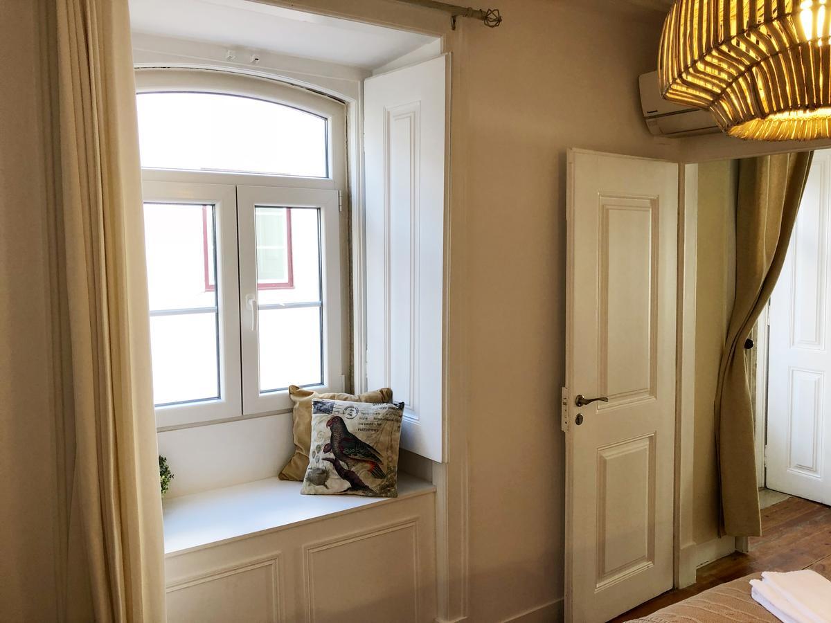 Apartamento Remodeled Historic In Bairro Alto Lisboa
